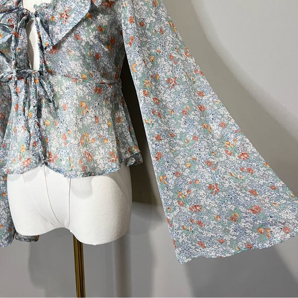 Dizzy Lizzy Floral Sheer Cotton Blend Tie Front Blouse Size XS - Picture 3 of 8